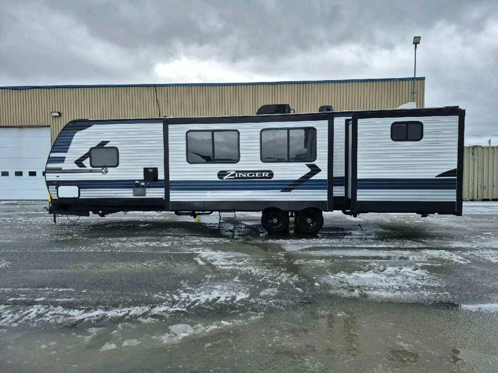 Crossroads Zinger 331bh 2023 alt