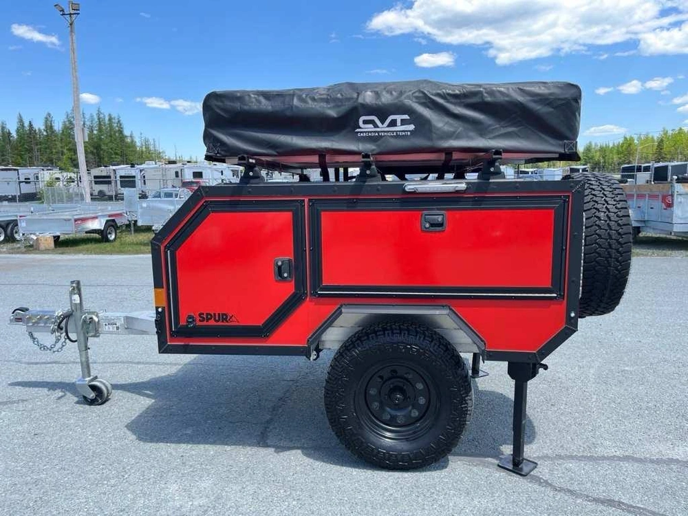 Alcom Off Road Spur Overlanding Jeep 2023 alt