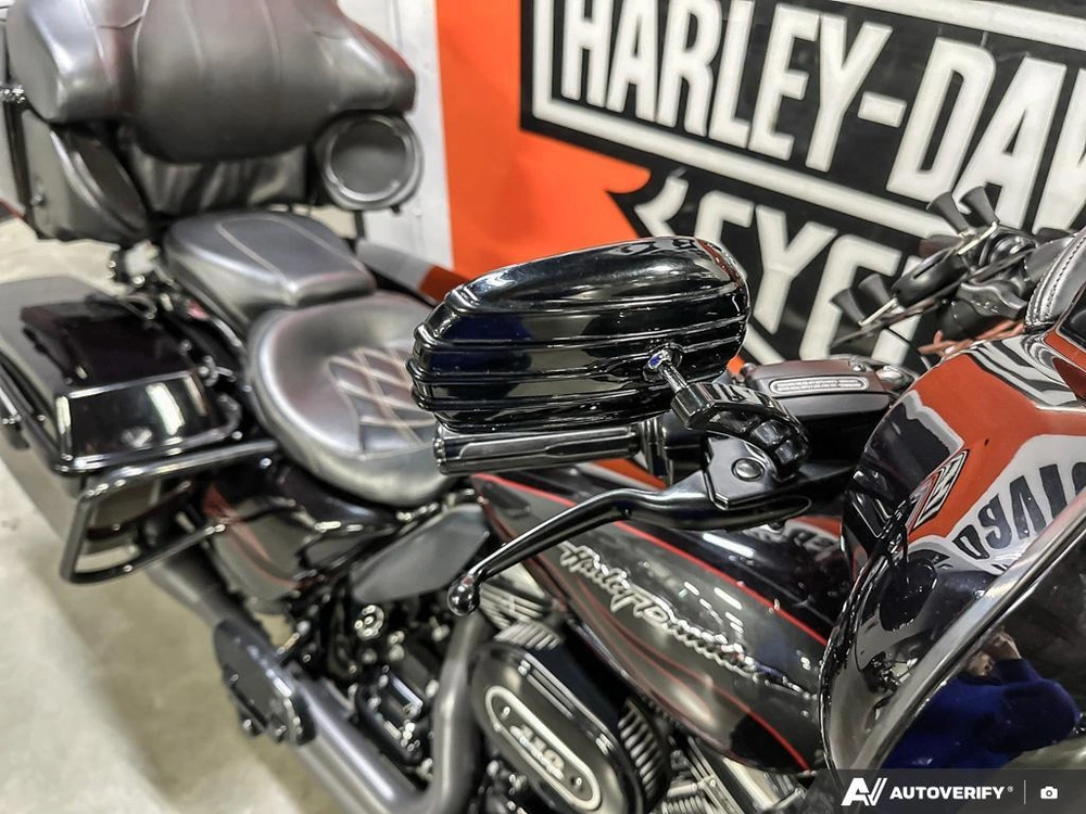 2010 Harley-davidson Cvo Ultra Classic alt
