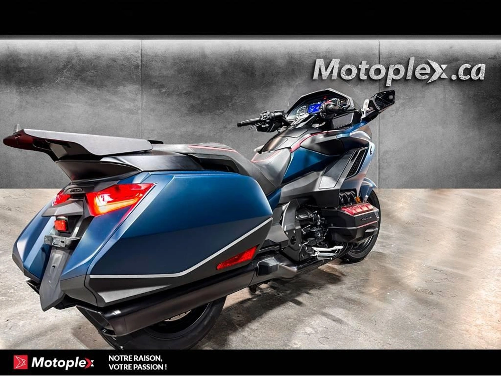 Honda Goldwing Bagger 2022 alt