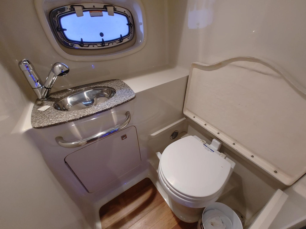 Chaparral 330 Signature 2013 alt