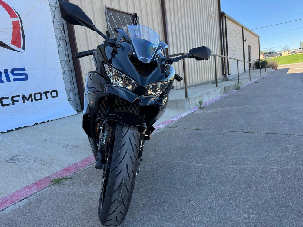 2026 Kawasaki Ninja® Zx™-4r Abs Abs alt