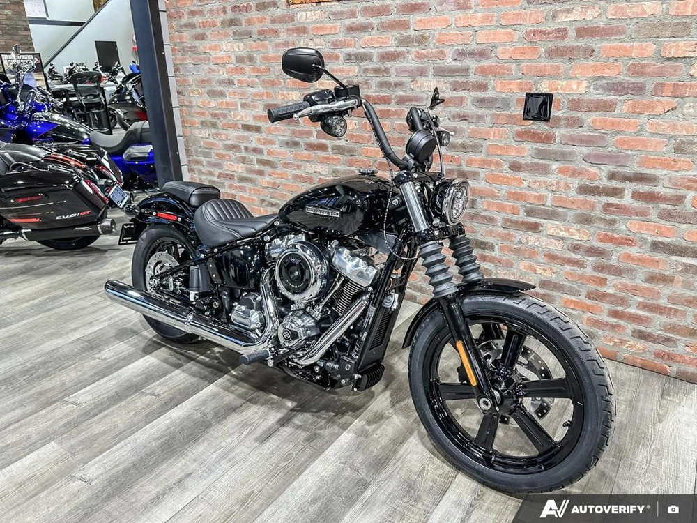 2026 Harley-davidson Street Bob alt