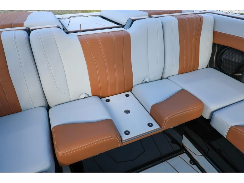 2026 Malibu 22 Lsv alt