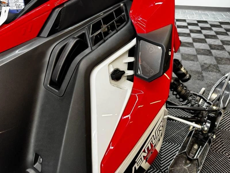 Polaris 650 Indy Adventure 137 2023 alt