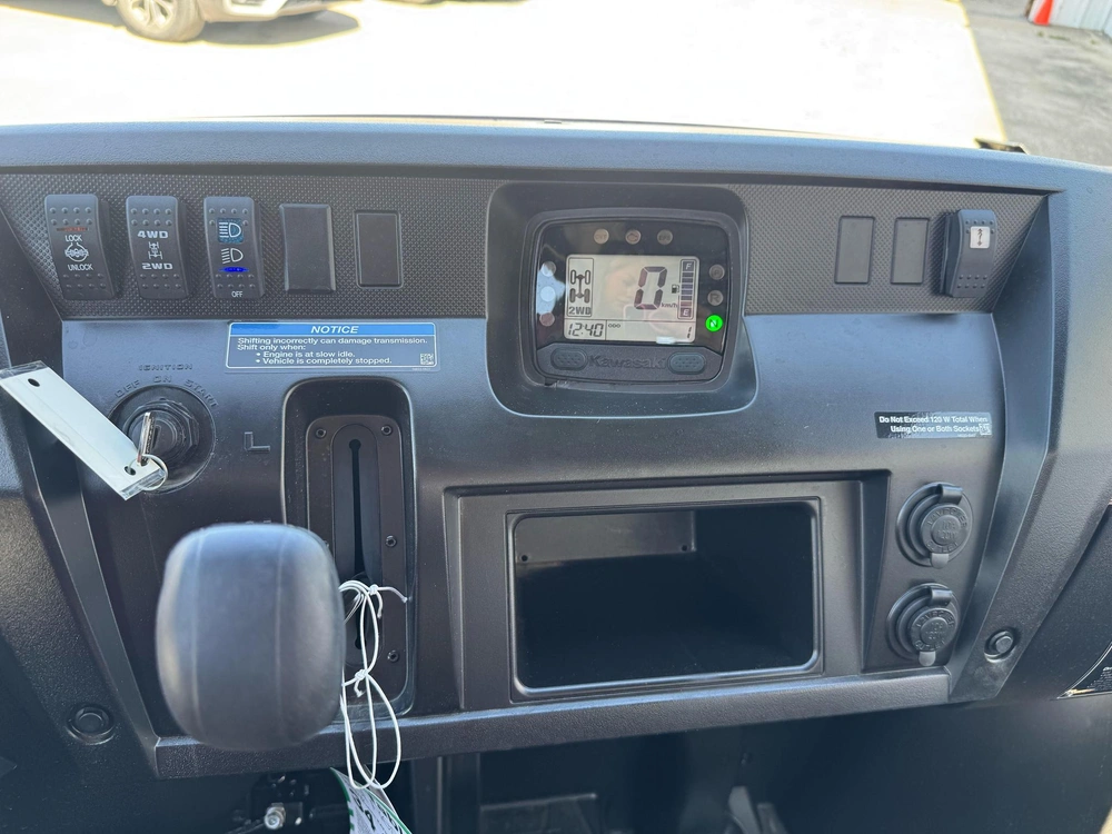 2026 Kawasaki Mule��� Pro-fxt��� 1000 Platinum Ranch Edition Platinum Ranch Edition alt