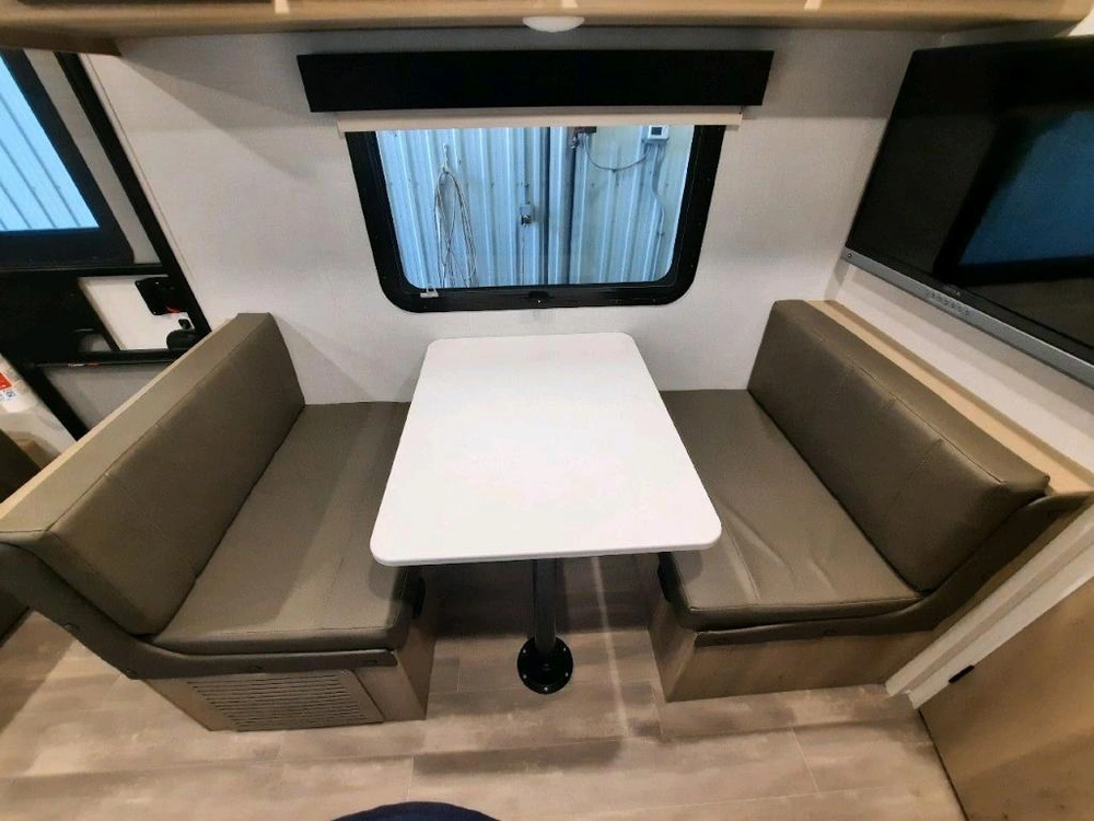 Flagstaff E-pro 19fd 2024 alt