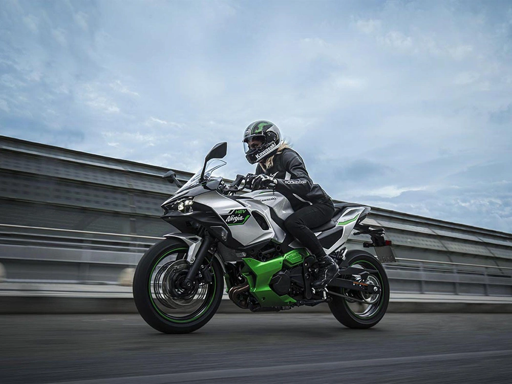 2024 Kawasaki Ninja�� 7 Hybrid Abs Hybrid Abs alt