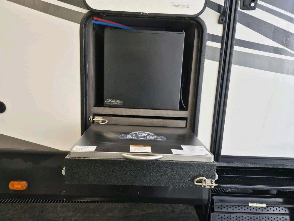 Crossroads Cruiser Aire 28bbh 2022 alt