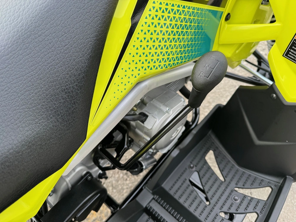 Polaris Outlaw 110 Lime Squeeze 2026 alt