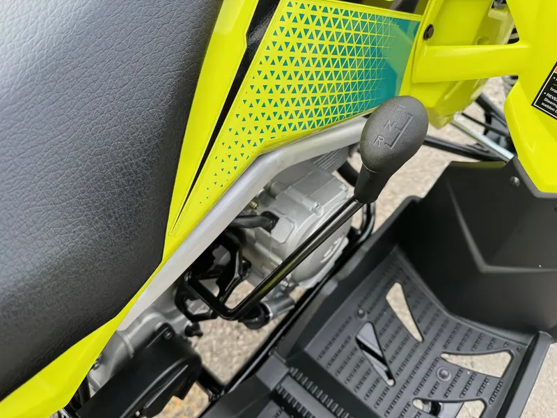 Polaris OUTLAW 110 LIME SQUEEZE 2026