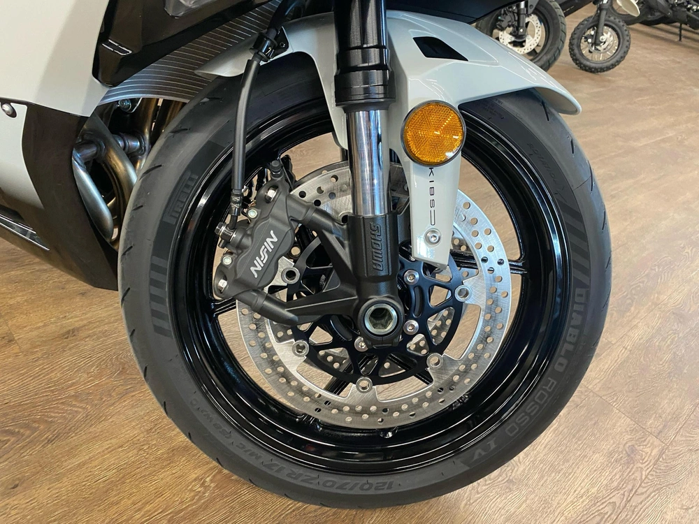 2026 Kawasaki Ninja Zx-6r Abs alt