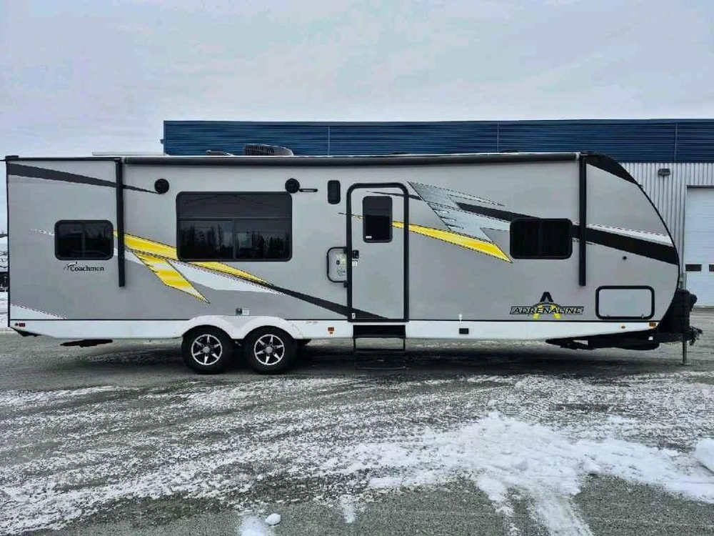 Coachmen Adrenaline 27lt 2021 alt