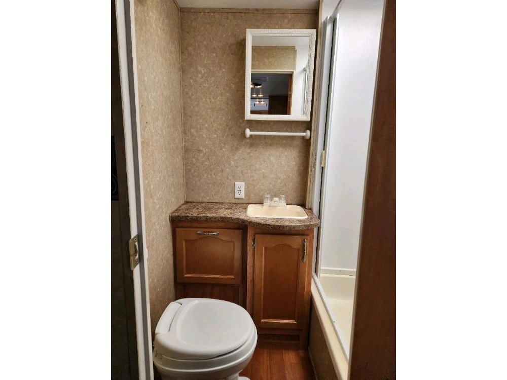 Gulf Stream Conquest 24ftbs 2010 alt