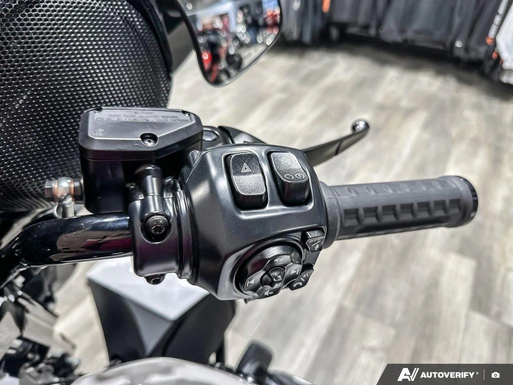 2026 Harley-davidson Street Glide Limited alt