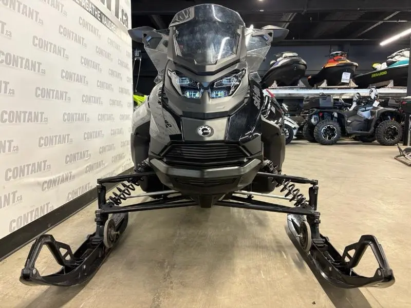 Ski-Doo Renegade 900 ACE Adrenaline 2024