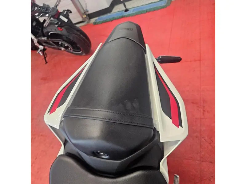 2026 Yamaha YZF R3 ABS thumbnail 23