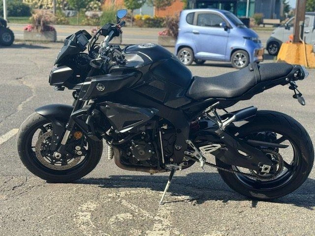 Yamaha Fz10 13,695 Km Seulement 2017 alt