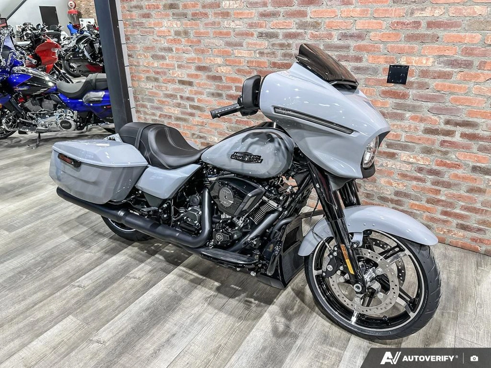2026 Harley-davidson Street Glide alt