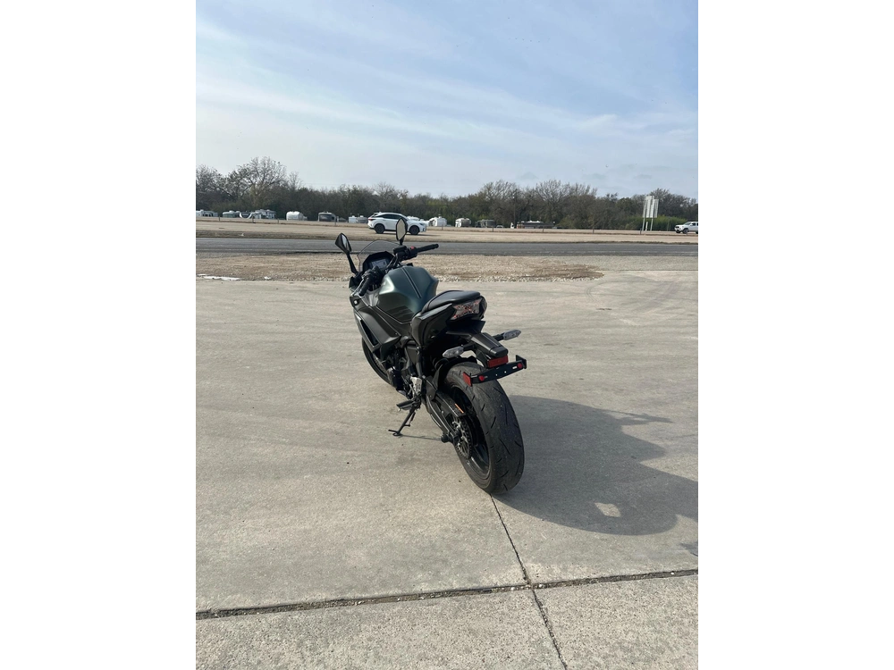 2025 Kawasaki Ninja® 650 Abs alt