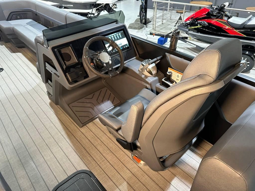 Manitou 26 Explore Navigator Max 2024 alt