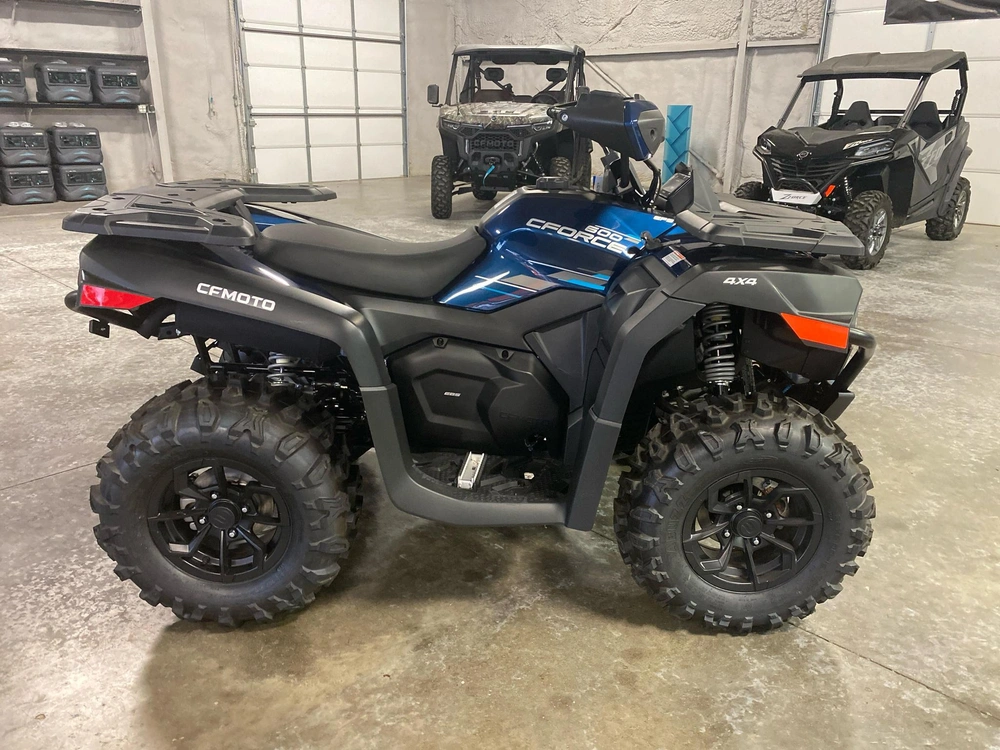 2025 Cfmoto Cforce 600 alt