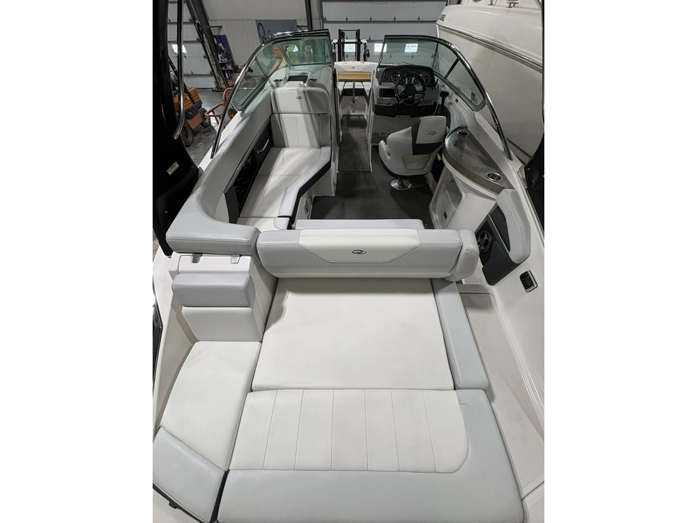 2015 Regal 24 Fasdeck Rx alt