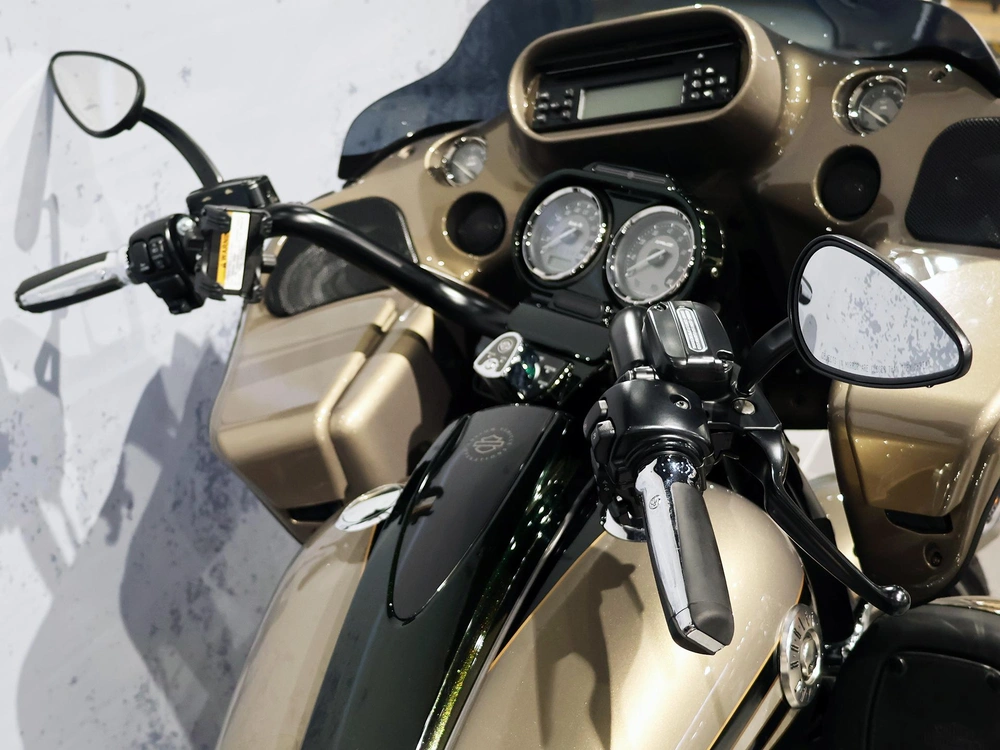 2013 Harley-davidson Cvo Road Glide Fltrxse alt