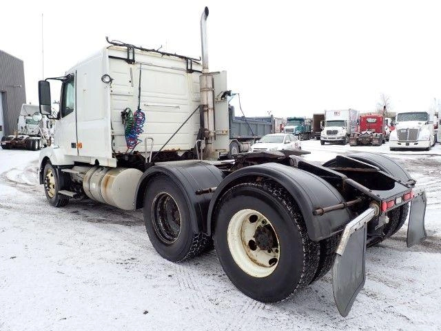 Volvo Vnl 2006