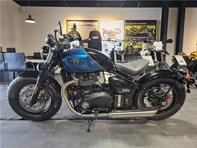 2026 Triumph Bonneville Bobber alt