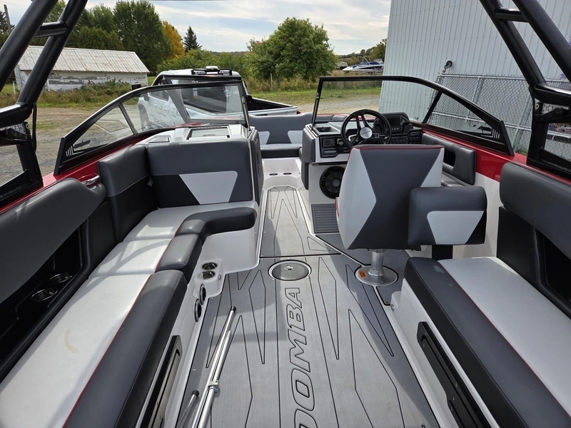 Moomba Moomba Max 2018 alt