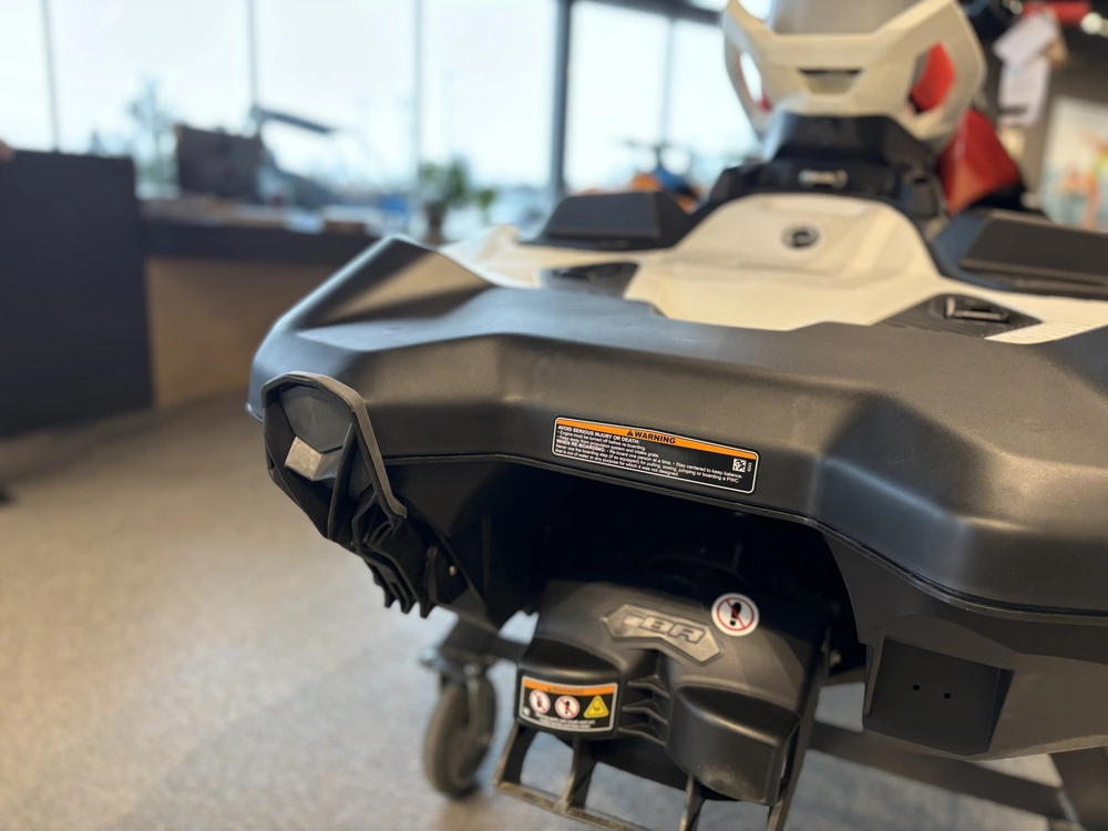 2026 Sea-doo Spark Trixx For 3 (sound System) alt