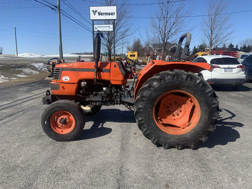 Kubota M5400 1996 alt
