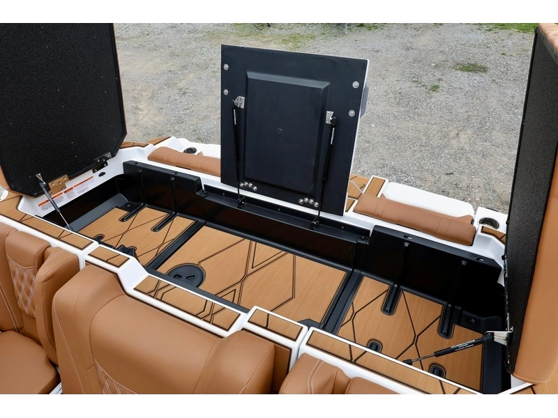 2025 Malibu M 230 alt