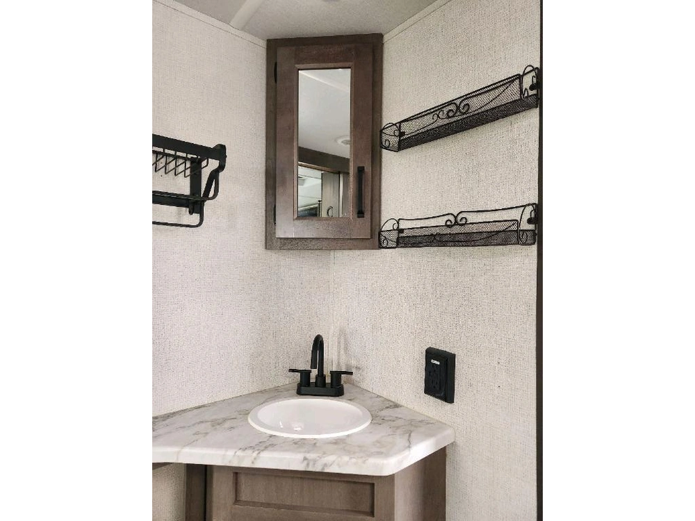 Grand Design Transcend Xplor 245rl 2024 alt