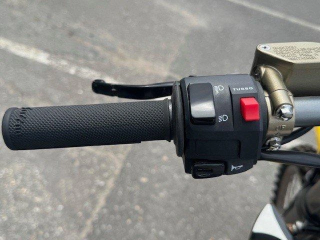 Surron Storm Bee 22,500 Watts 2023 alt