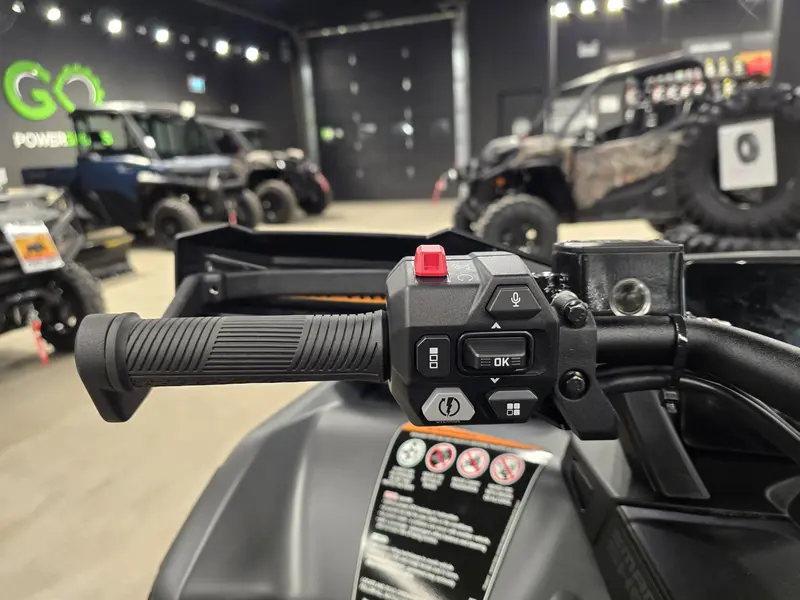 BRP Outlander XT-P 1000R with Smart-Shox & 10.25 in. infotainment 2026