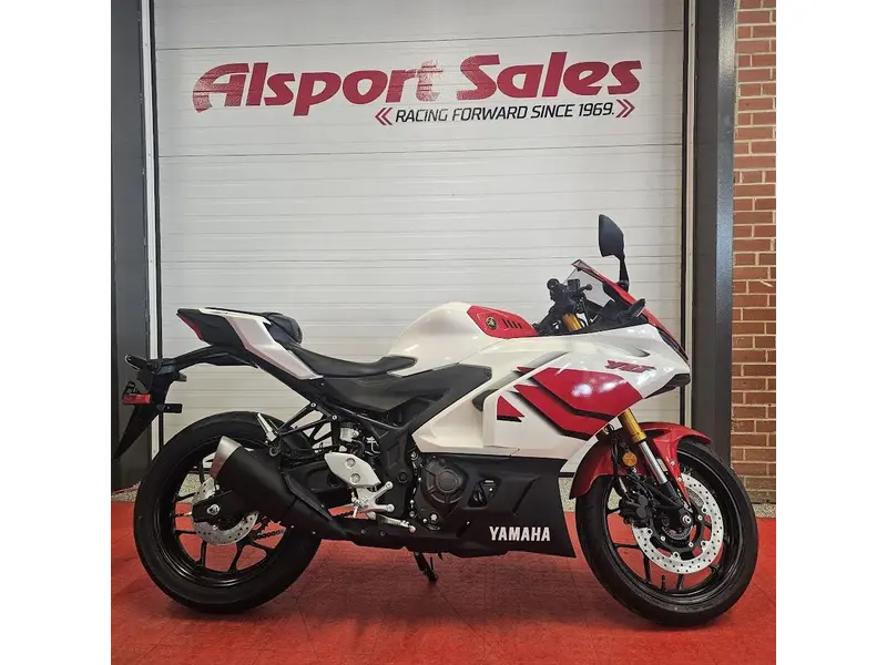 Yamaha YZF-R3 ABS 2026