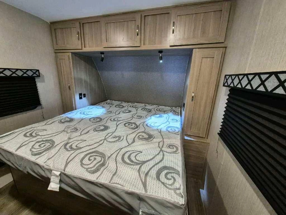 Coachmen Adrenaline 27lt 2021 alt