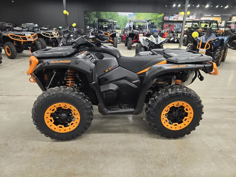 BRP Outlander XT-P 1000R with Smart-Shox & 10.25 in. infotainment 2026