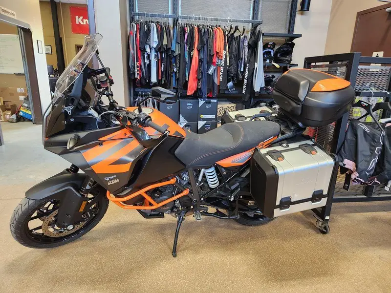 2020 KTM 1290 Super Adventure S thumbnail 2