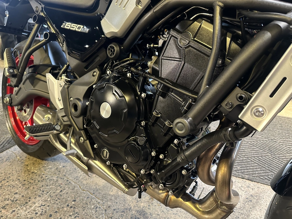 2026 Kawasaki Z650rs alt
