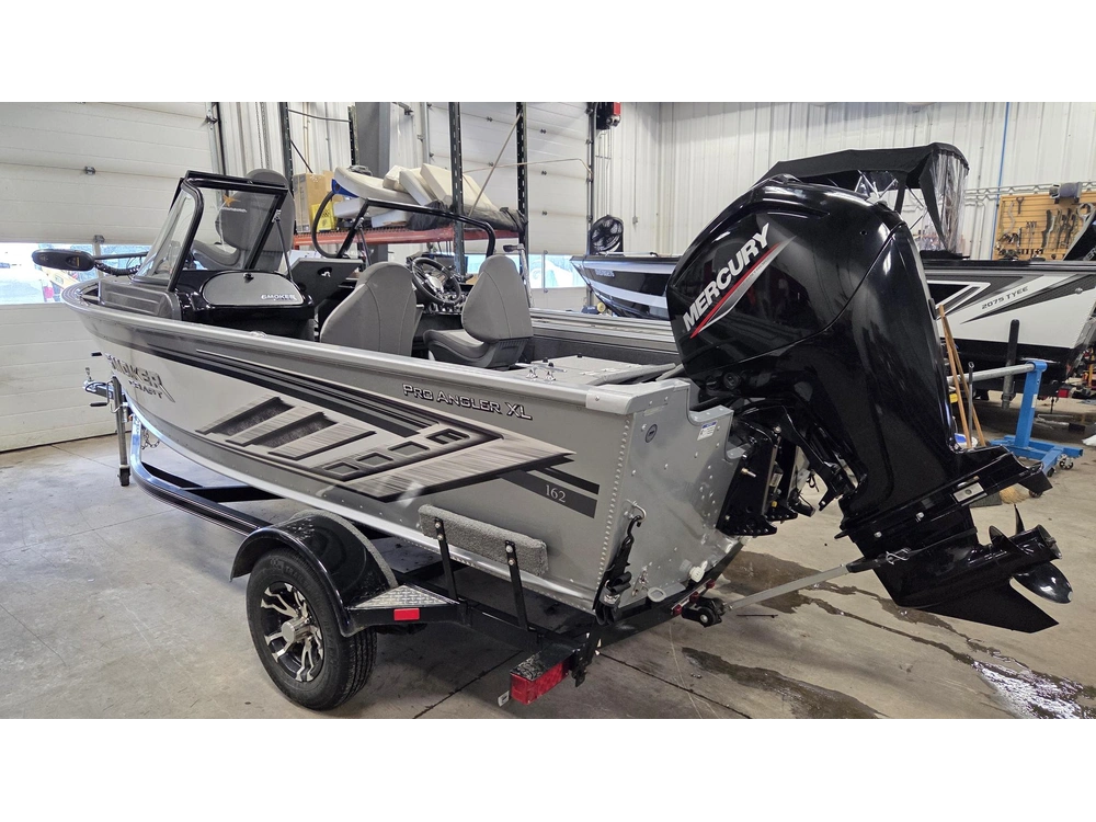 2022 Smoker-craft 162 Pro Angler Xl alt
