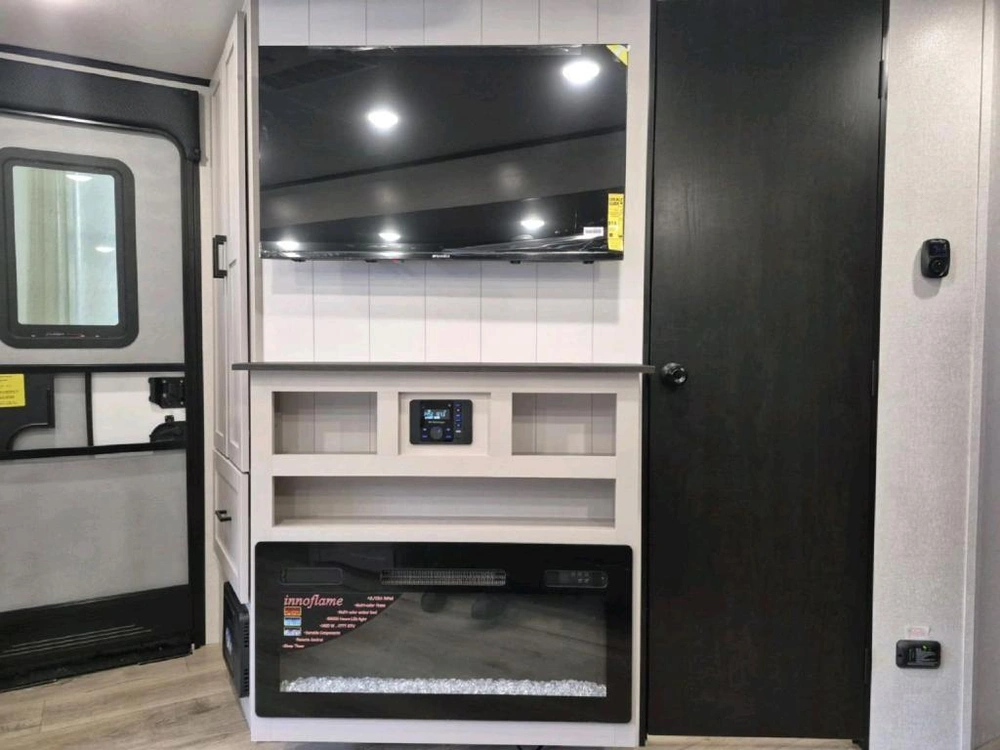 Jayco Jay Feather 26fk 2026 alt