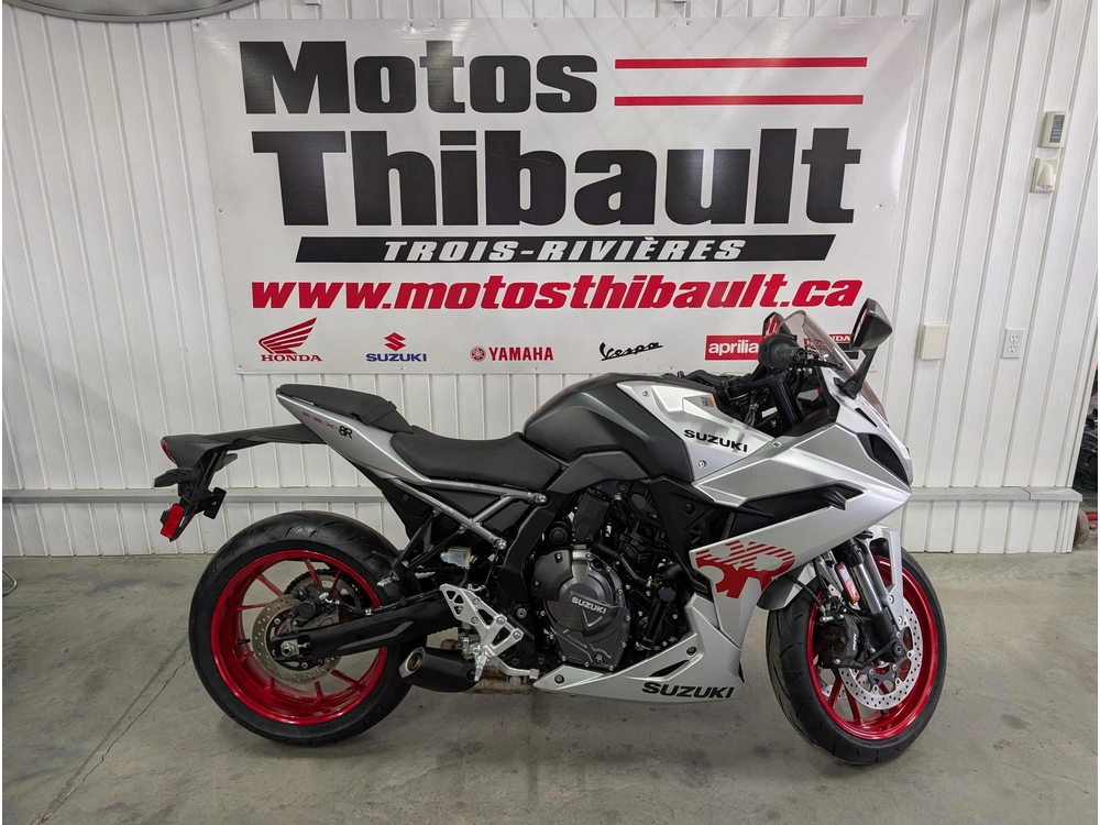 Suzuki Gsx-8r 2024 alt