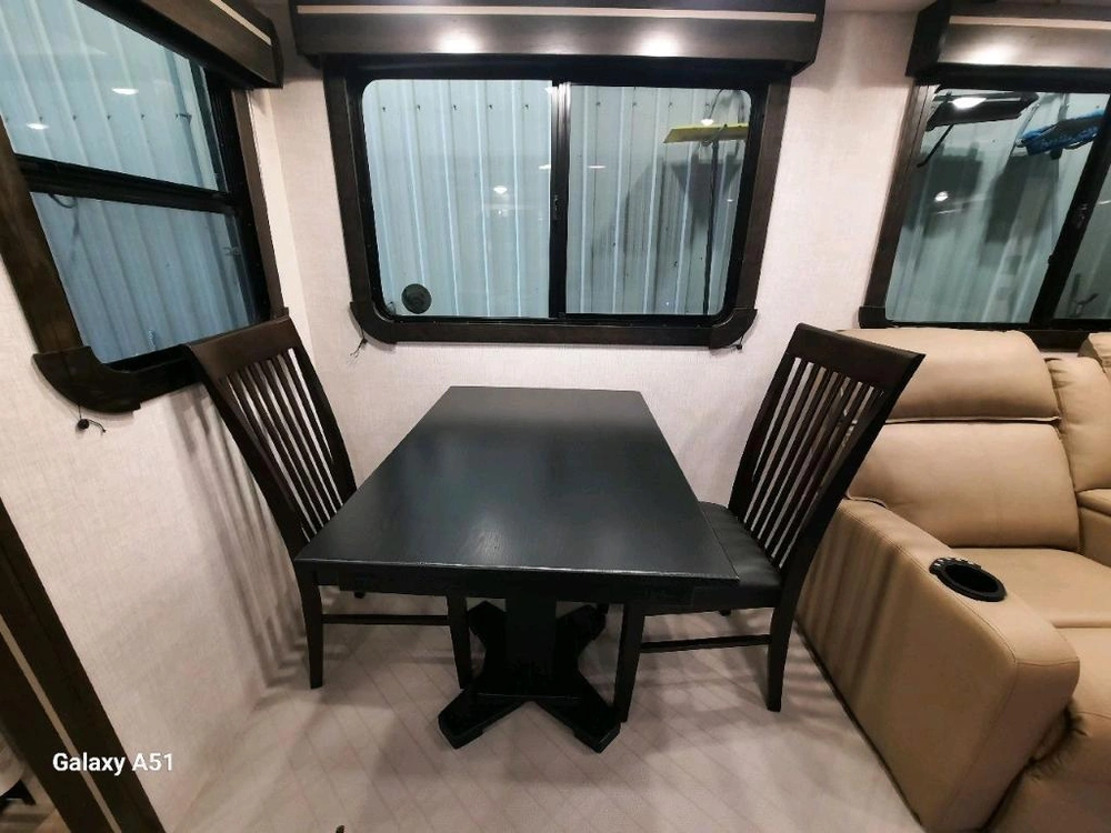 Crossroads Cruiser Aire 31si 2022 alt