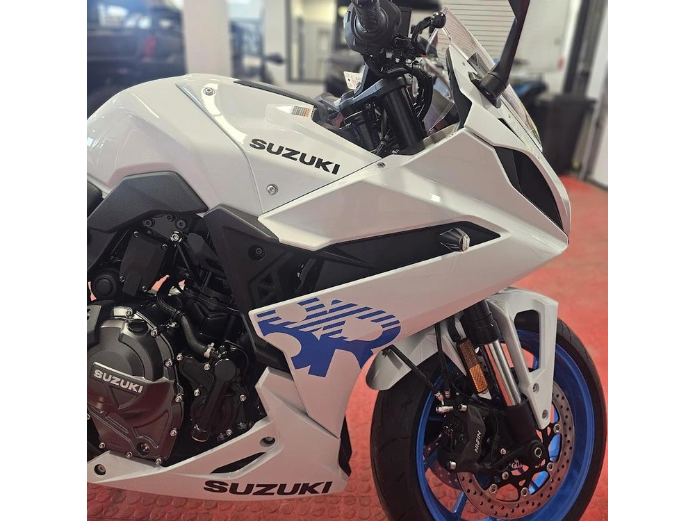 2026 Suzuki Gsx 8r alt