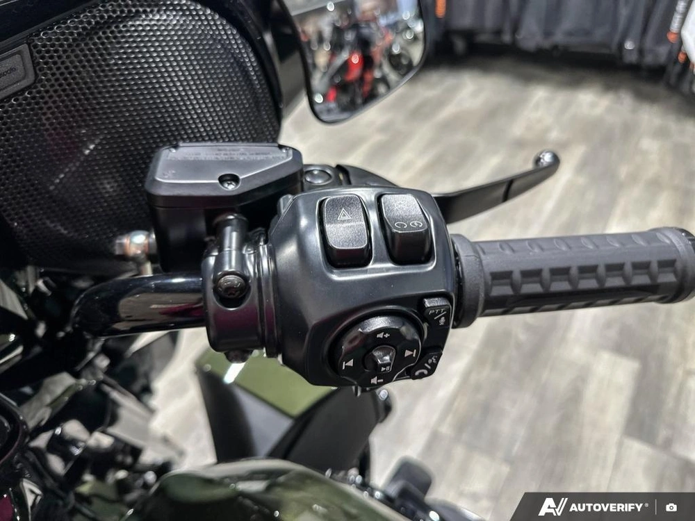 2026 Harley-davidson Street Glide Limited alt