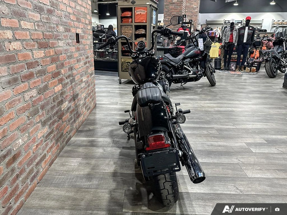 2026 Harley-davidson Street Bob alt
