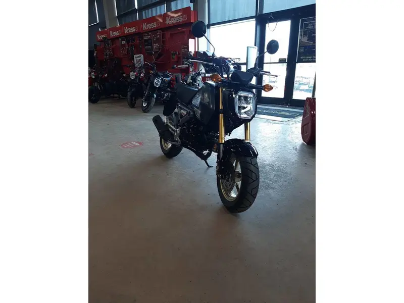 2024 Honda MSX125R ** thumbnail 3